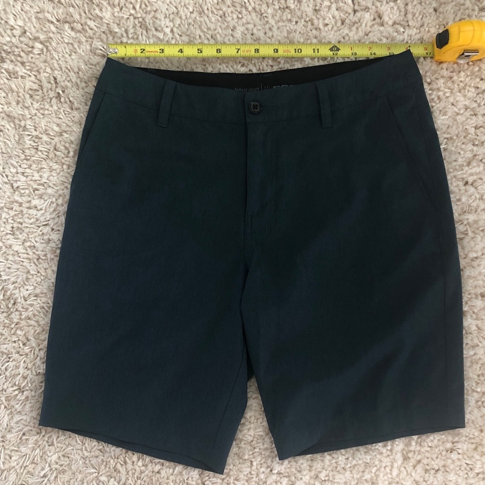 RSQ Men's Deep Green Flat Front Shorts, size 31
